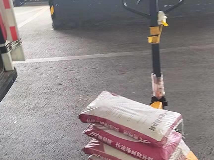 低壓注漿法修補裂縫(圖1)